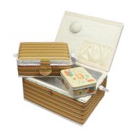 Set cutii tip cosuri pentru organizarea accesoriilor multicolor alb, rosu, galben, negru (1x mare si 1x medie) si cutie de accesorii (cu accesorii incluse)